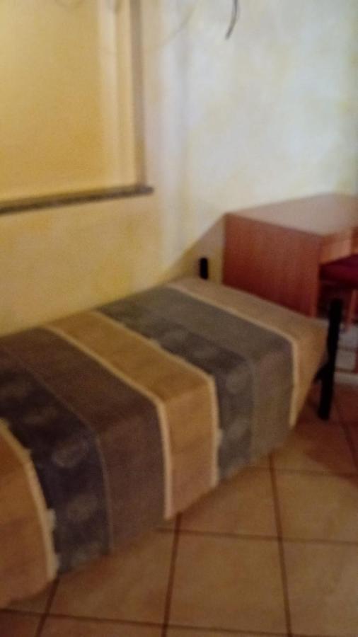 Mambly B&B Ristorante Pizzeria Galliate Dış mekan fotoğraf